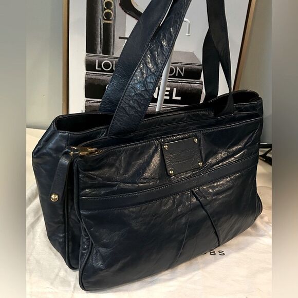 Marc Jacobs Dark Blue Crinkled Leather Shoulder Bag Chic Spacious Tote - Picture 3 of 9
